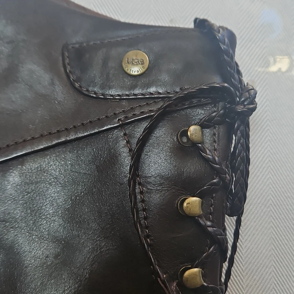 🌸UGG Dark Brown Leather Knee-High‎ Boots